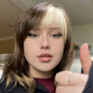 Meet your Posher, Chanel